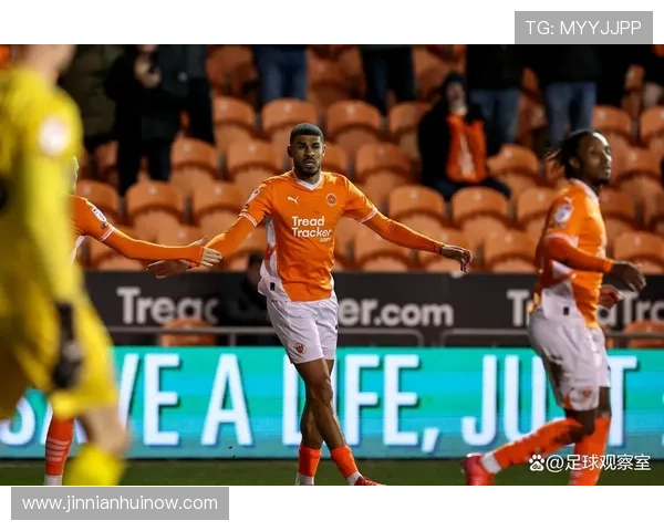 布莱克浦足球俱乐部的历史沿革与发展现状分析