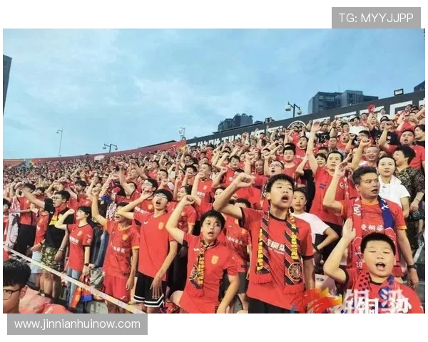 欧洲杯激战正酣各队新星崭露锋芒引发球迷热议