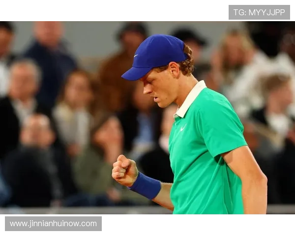 网球赛季最新战报：顶尖球员激烈对决引发关注与讨论