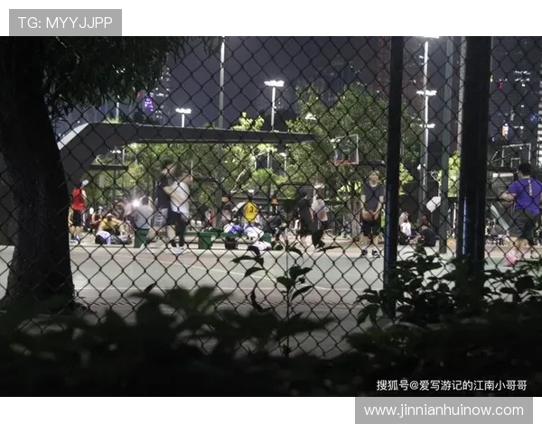湘超直播引领体育赛事新体验打造全民互动观赛热潮新时代 湘超直播引领体育赛事新体验打造全民互动观赛热潮新时代